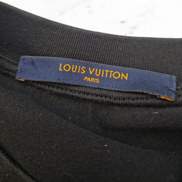 ✨️Authentic Louis Vuitton Black Gradient T-Shirt - Picture 14 of 16